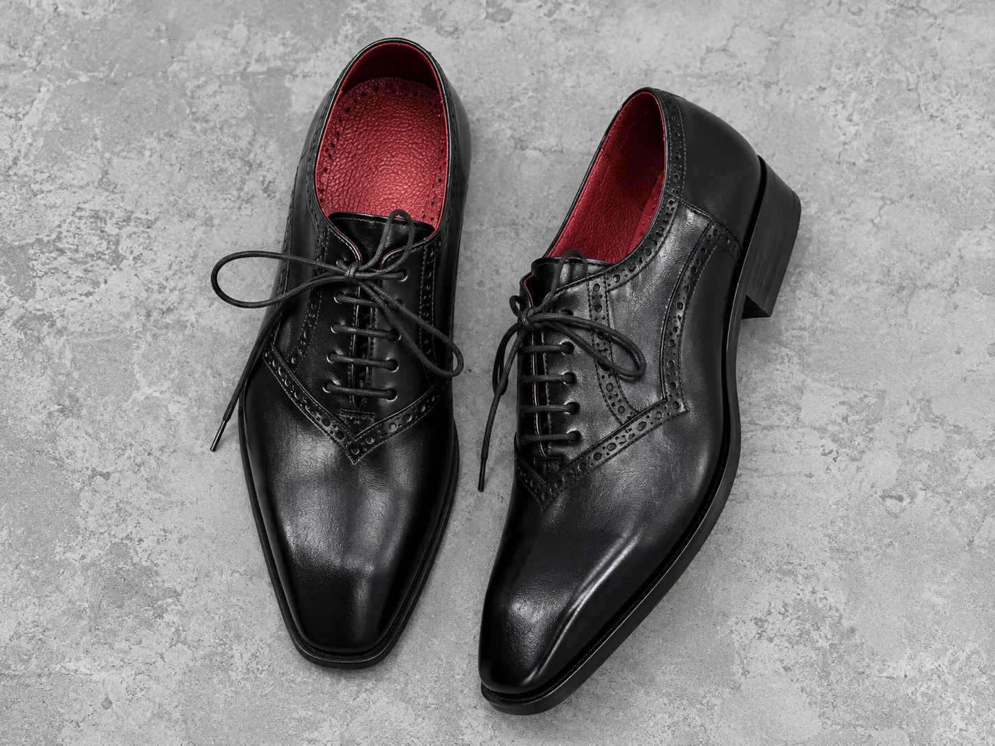 Giày Loafer nữ đen khóa vàng